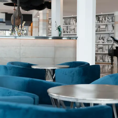 Baia Azul Hotel 4*